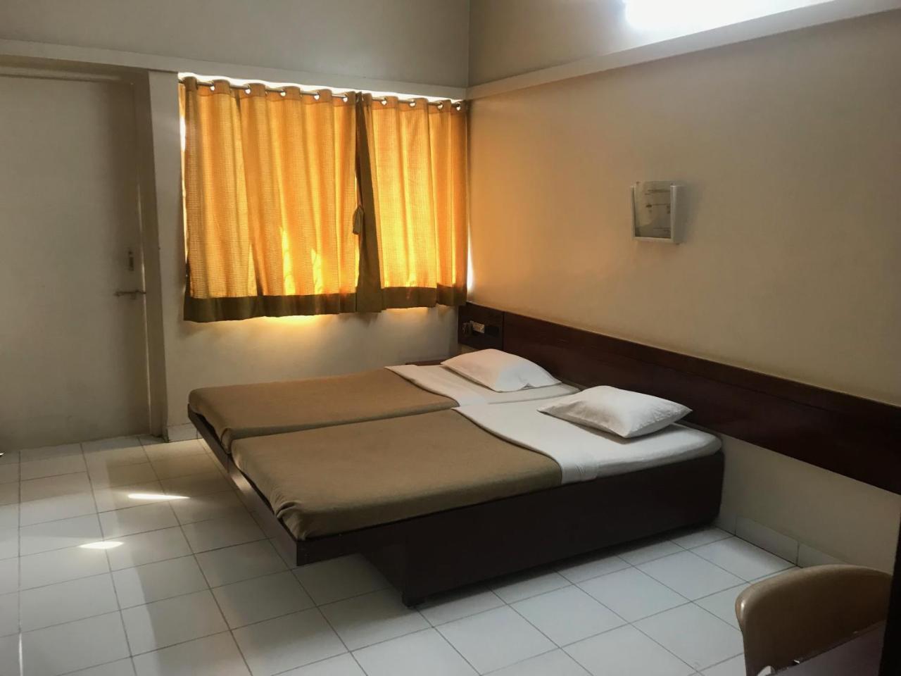 Hotel Maurya Residency Pune Exterior foto