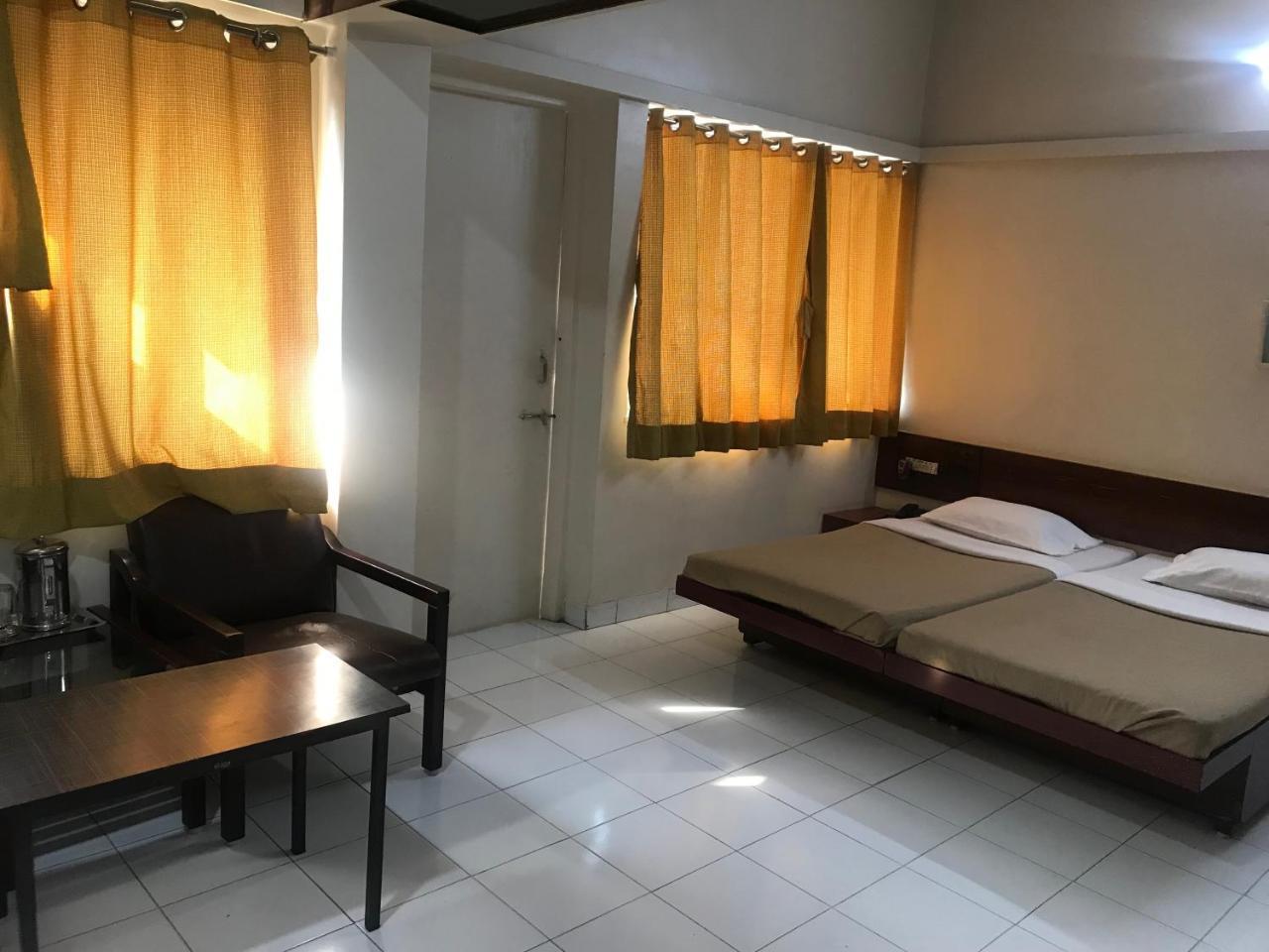 Hotel Maurya Residency Pune Exterior foto